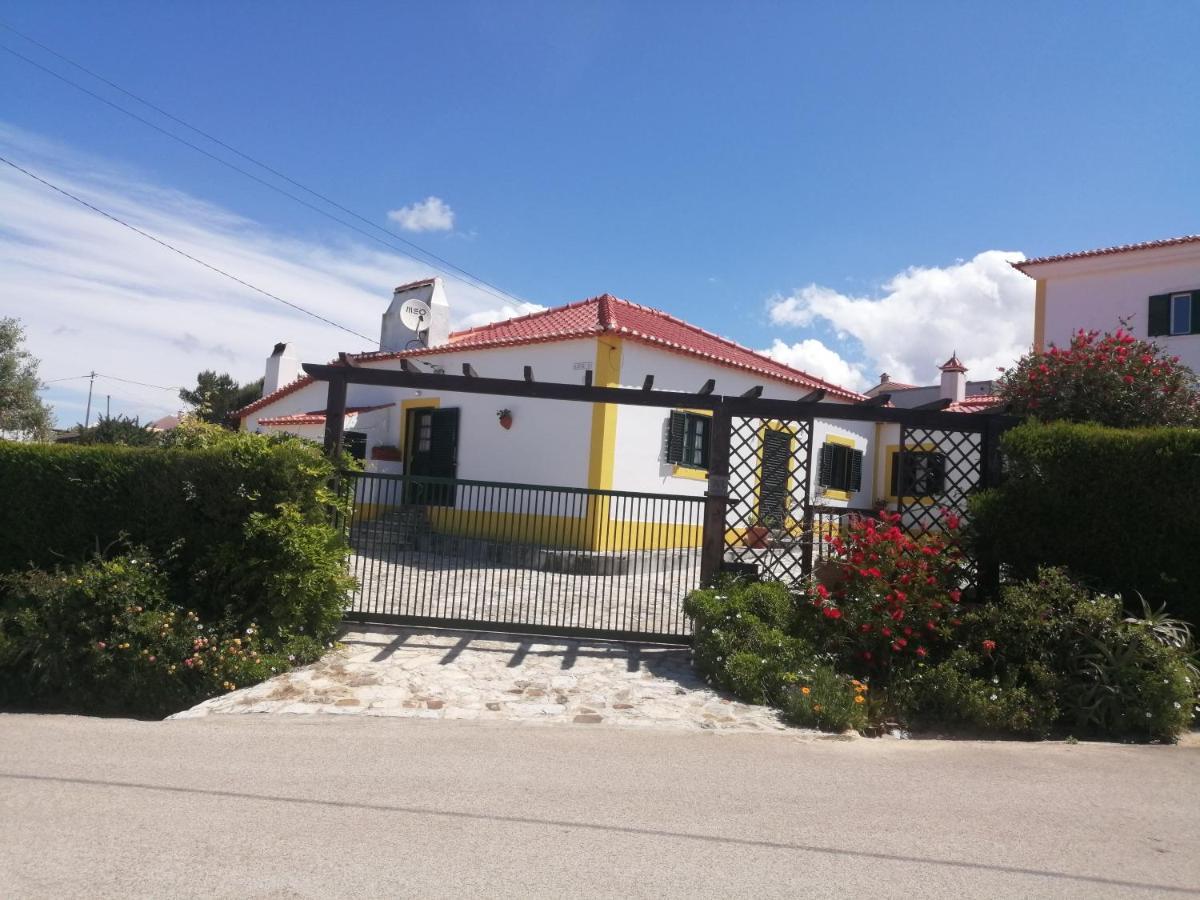 Casas Da Lagoa - 4 Casas De Ferias Independentes Santo Isidoro ภายนอก รูปภาพ