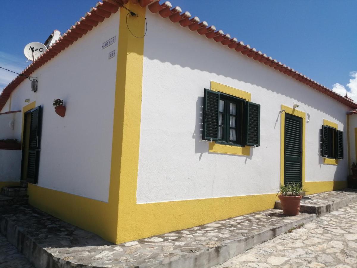 Casas Da Lagoa - 4 Casas De Ferias Independentes Santo Isidoro ภายนอก รูปภาพ