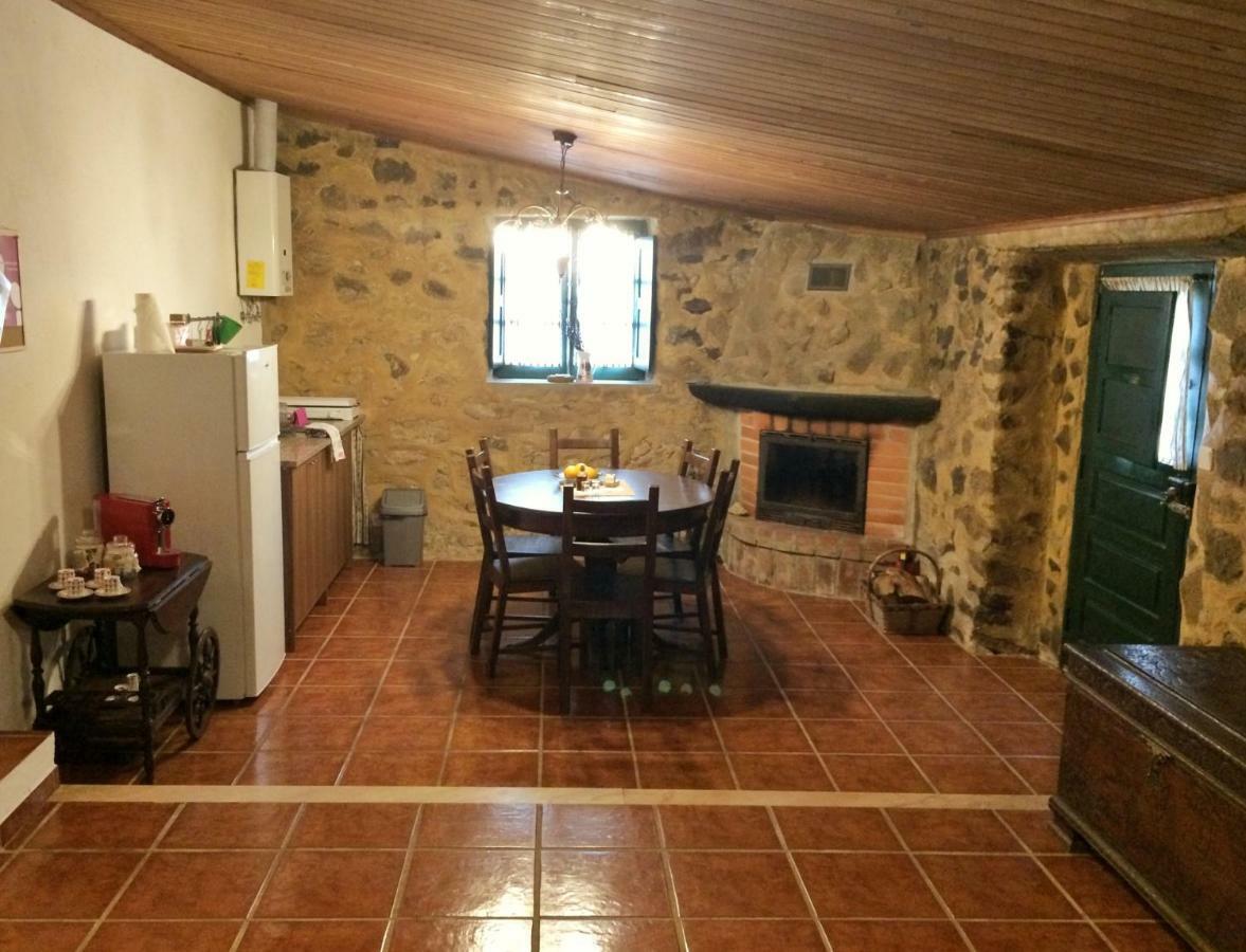 Casas Da Lagoa - 4 Casas De Ferias Independentes Santo Isidoro ภายนอก รูปภาพ