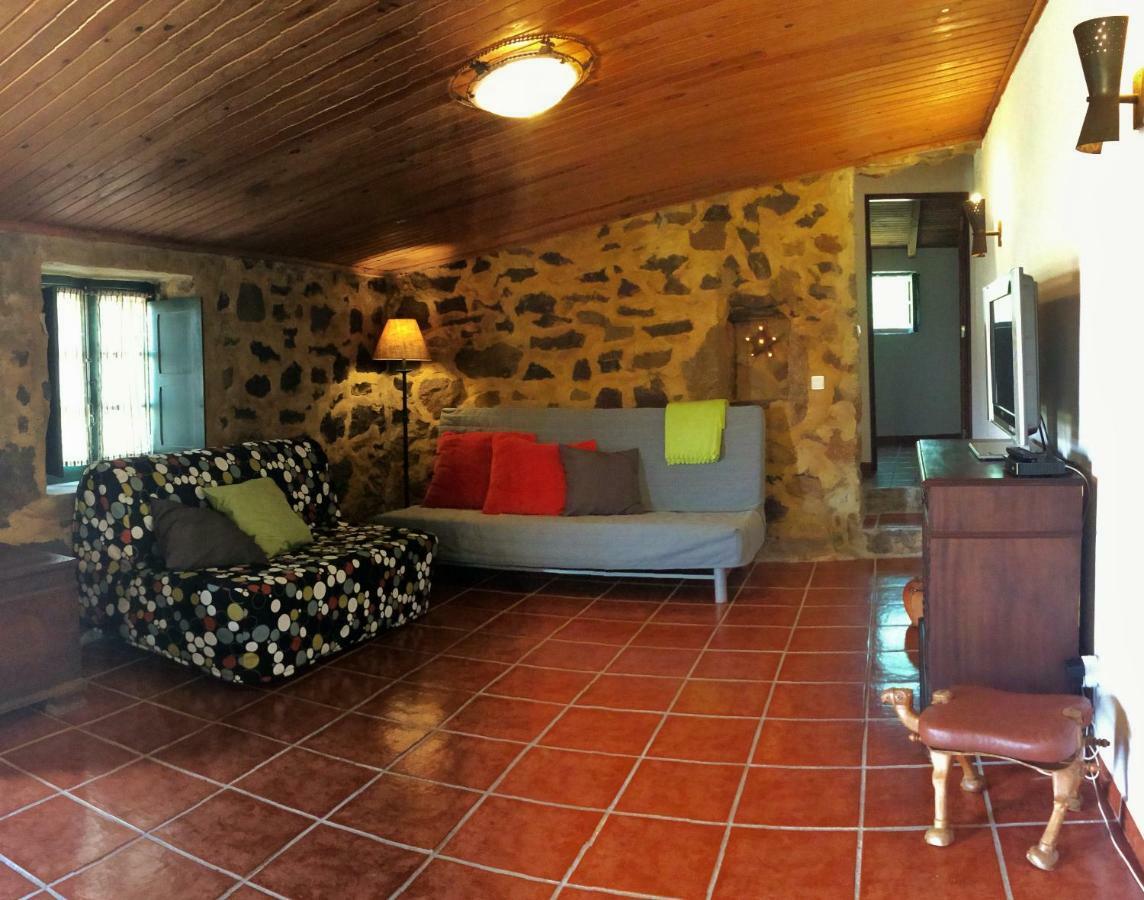 Casas Da Lagoa - 4 Casas De Ferias Independentes Santo Isidoro ภายนอก รูปภาพ