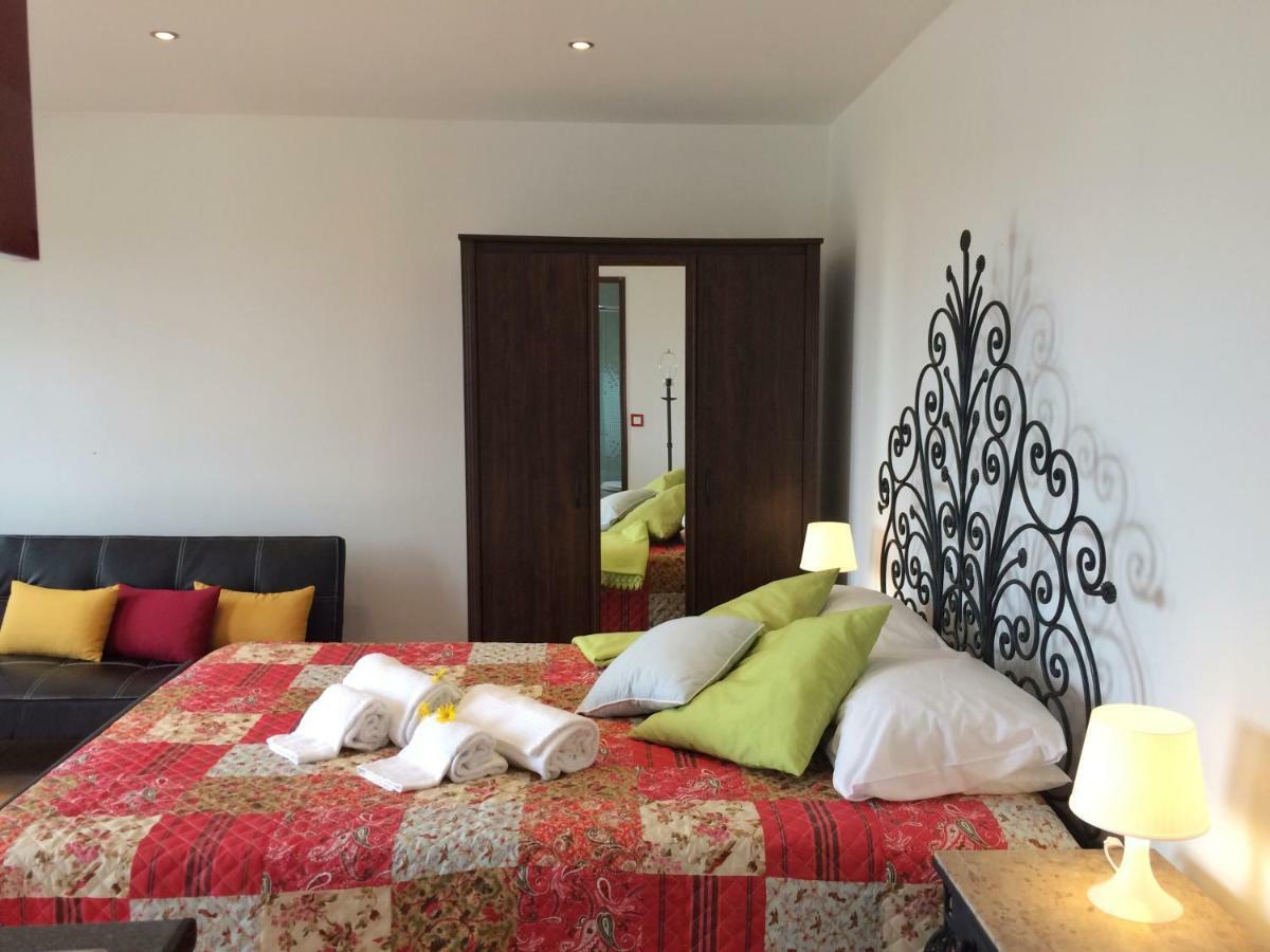 Casas Da Lagoa - 4 Casas De Ferias Independentes Santo Isidoro ภายนอก รูปภาพ